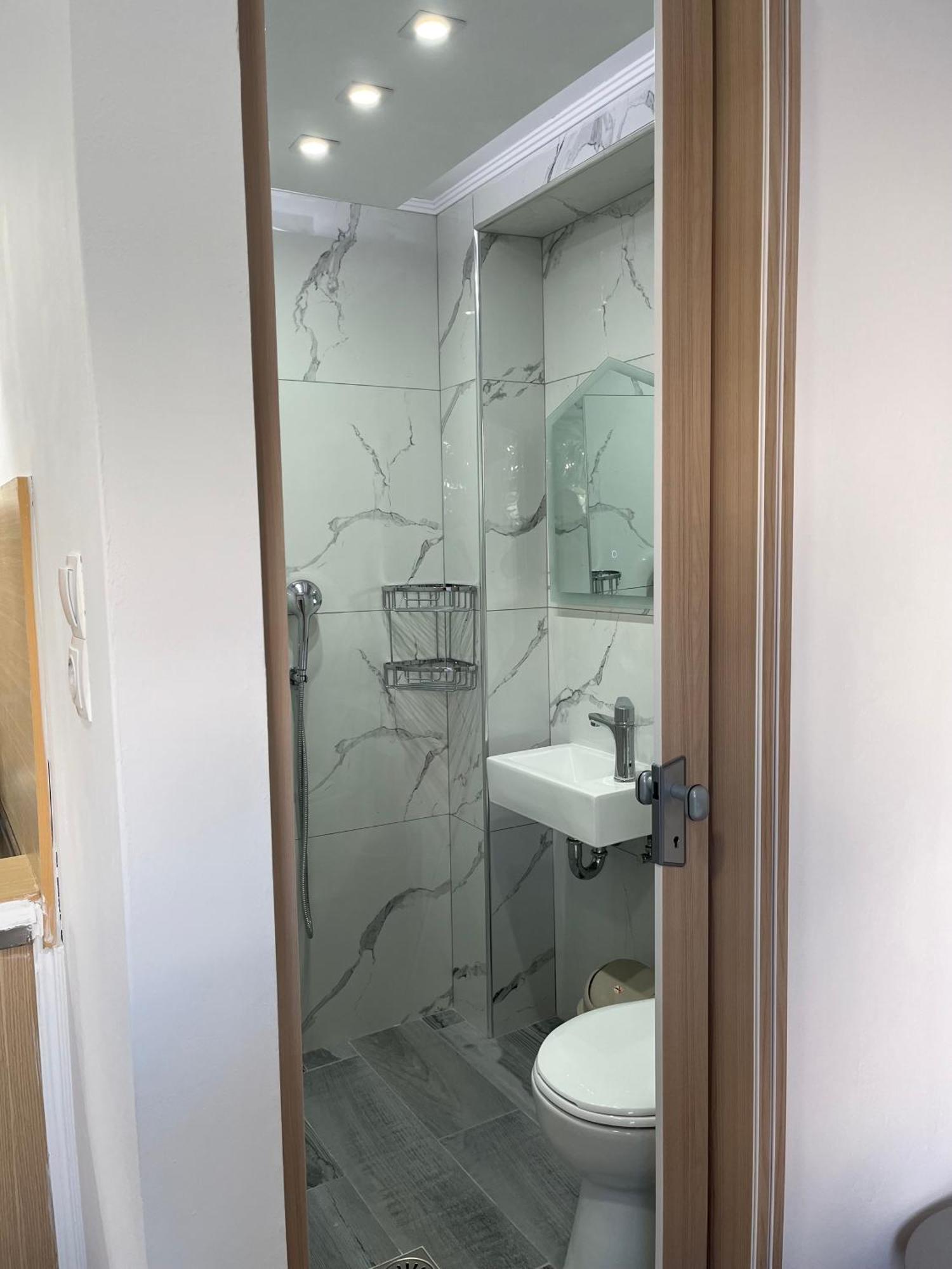 Sweetmar Guestrooms-Ground Floor Cos Exterior foto